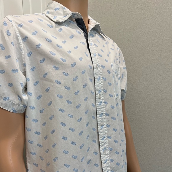 Airwalk Pineapple Print Casual Short Sleeve Button-Up - Picture 8 of 11